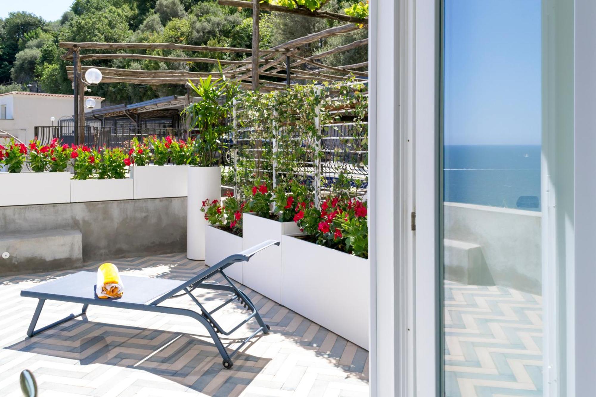 O' Mar - Amalfi Coast Suite Praiano Exterior photo